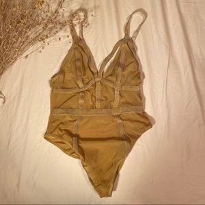 ❤️ Yellow Body suit with Mesh and Velvet Detail